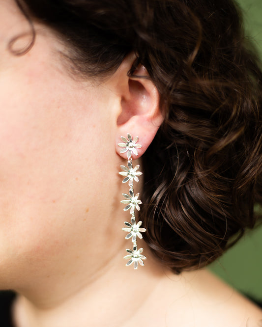 Daisy Chain Drop Silver