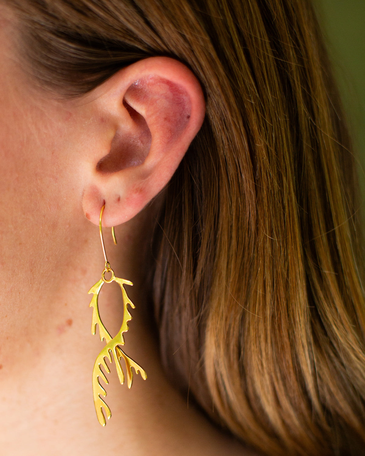 Dancing Vines Drop Gold