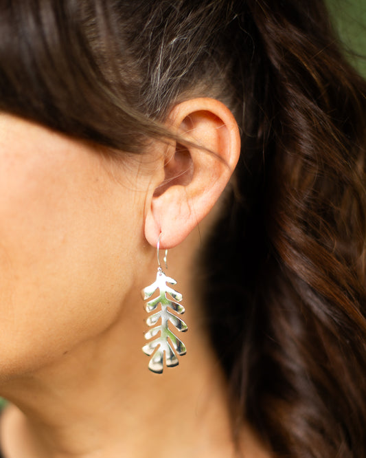Wandering Leaf Drop Silver