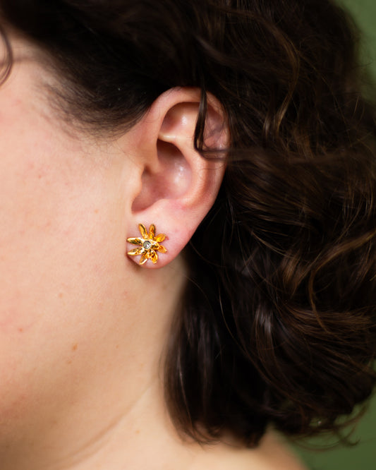 Wild Daisy Stud Gold with Green Tourmaline
