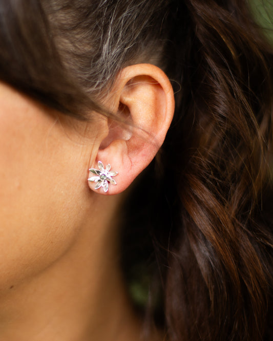 Wild Daisy Stud Silver with Green Tourmaline