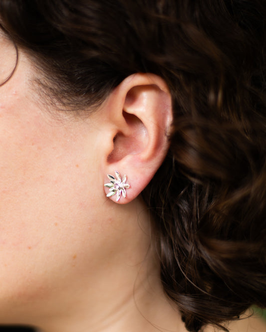 Wild Daisy Stud Silver with Pink Corundum